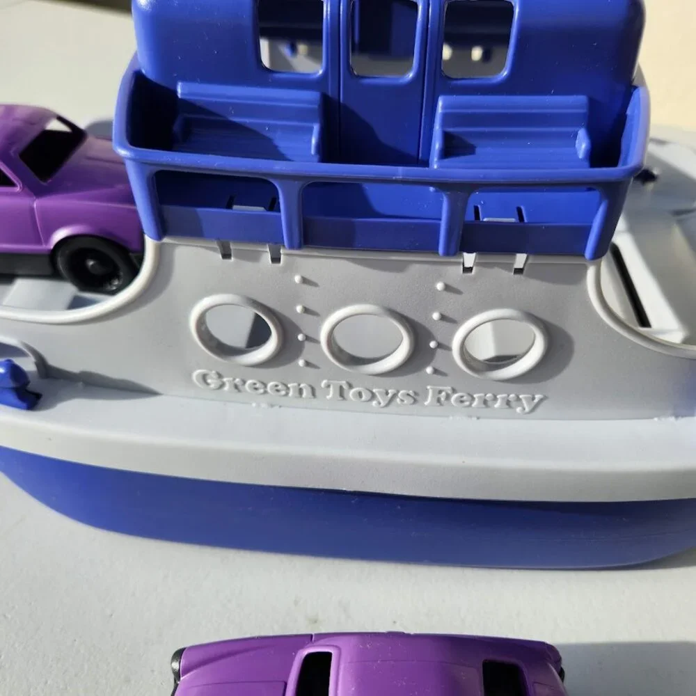 NEW Green Toys Ferry Boat Bath Tub Toys Water Toy with Cars Purple White Toy NEW